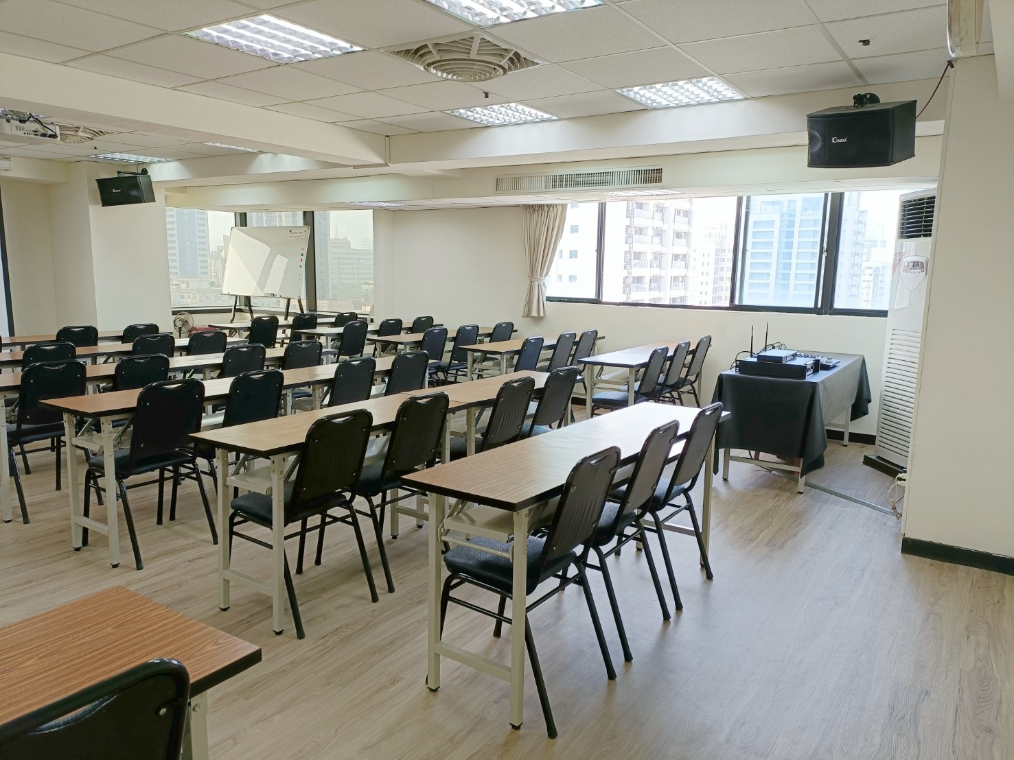 高雄市教育講師職業工會的場地出租 高雄市教育講師職業工會的場地出租圖片